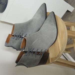 Green, ankle suede boots